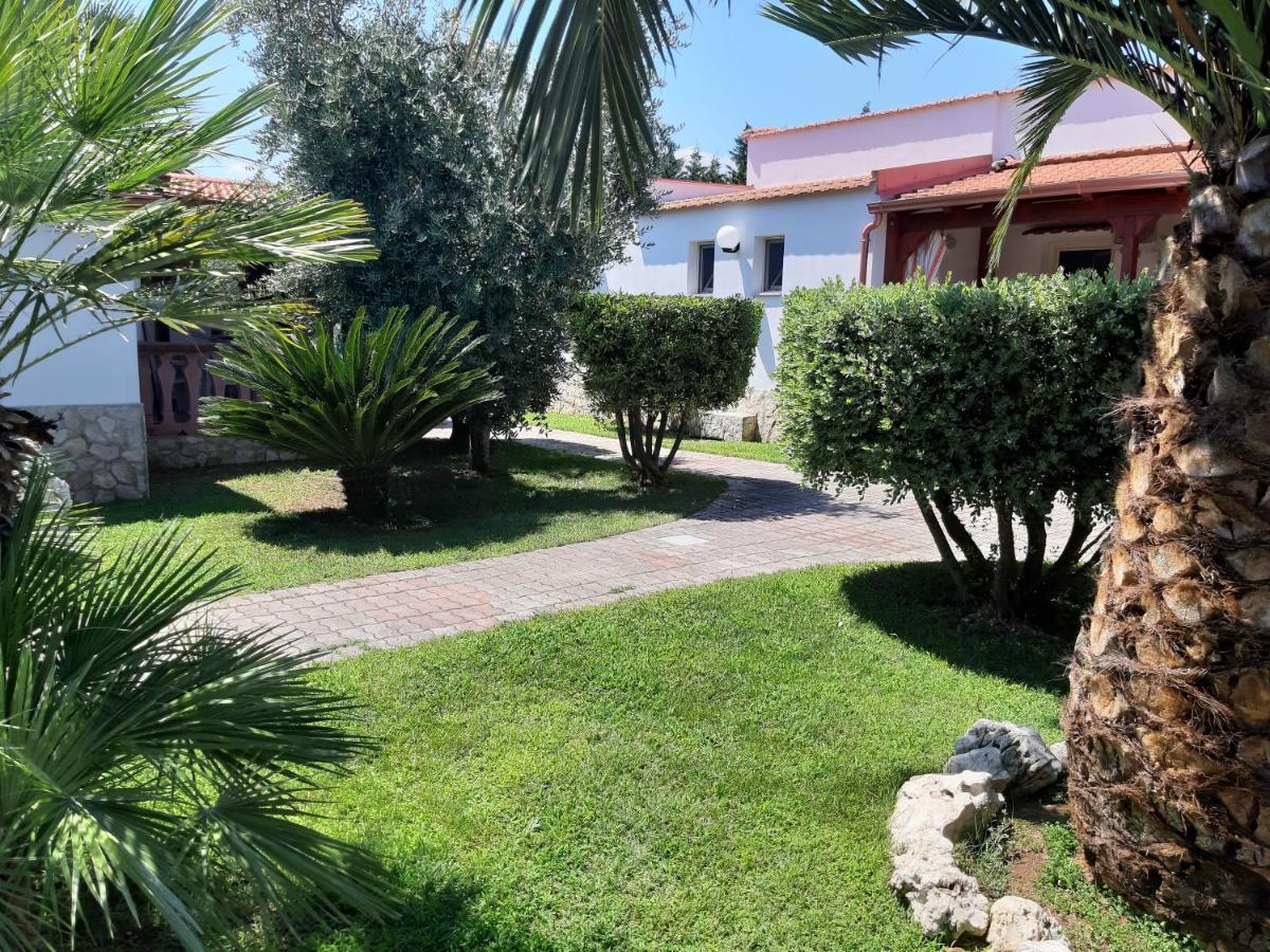 Villa La Piana Peschici Buitenkant foto